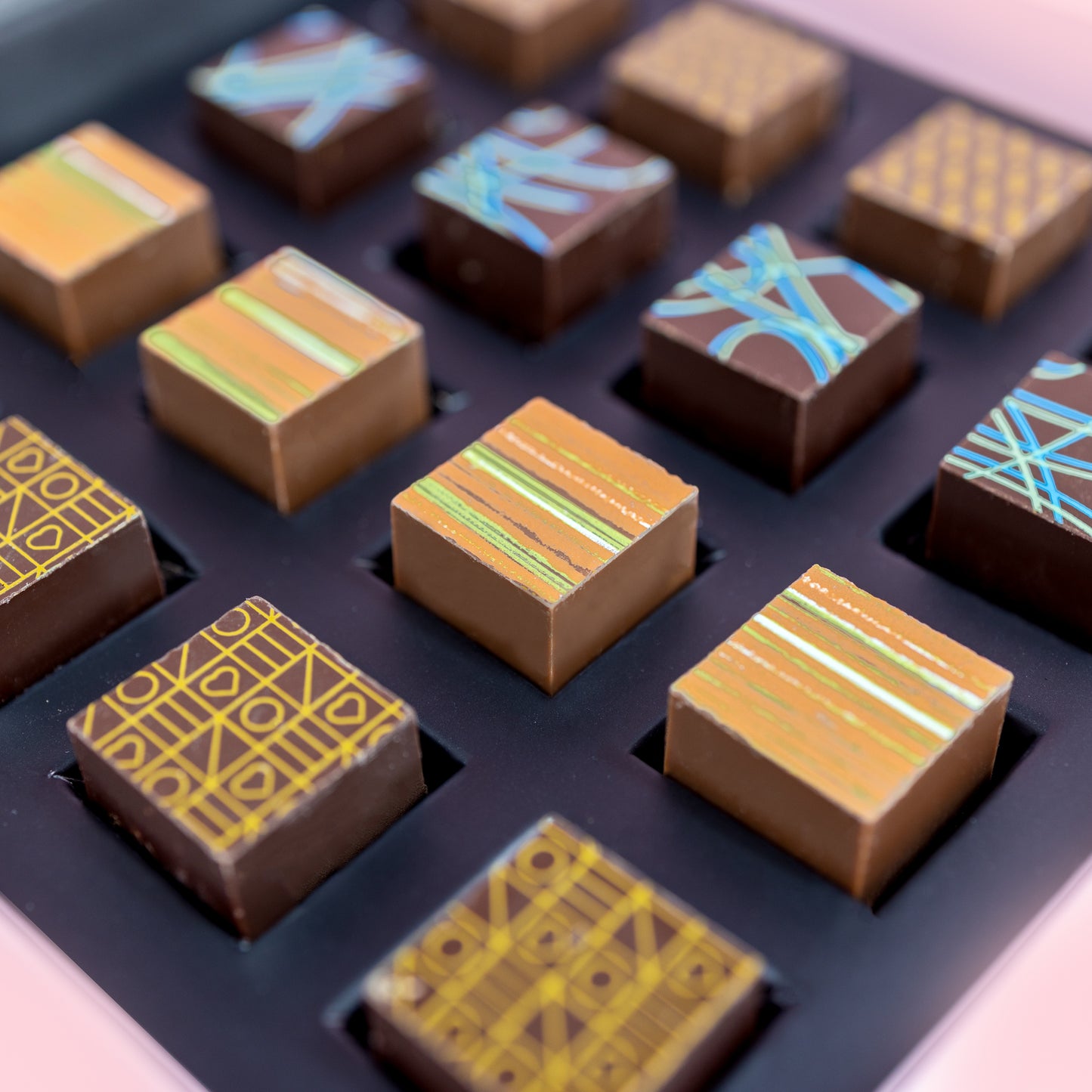 Hill St. Cube Variety Selection Box - 16 pieces