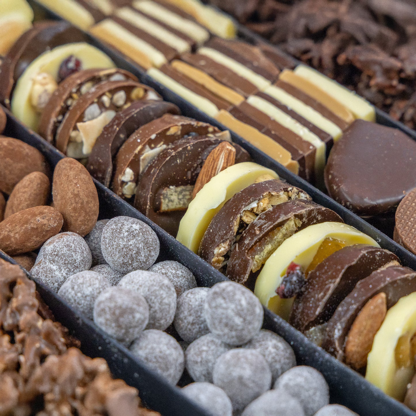 Hill St. Gourmet Selection Box 850g