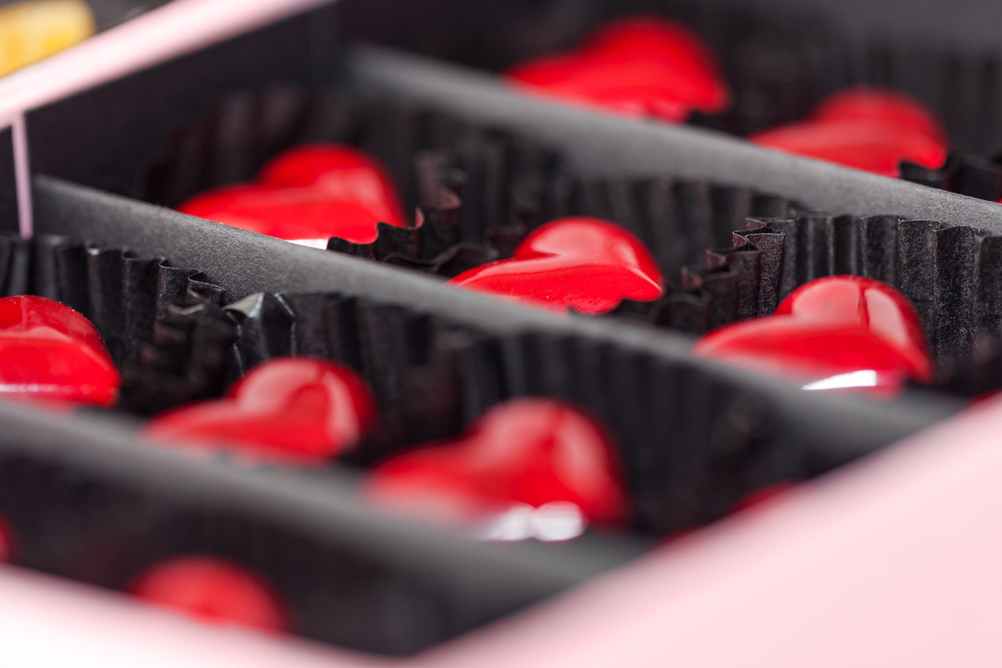 Hill St. Valentine's Chocolate Hearts: Salted Caramel (16)