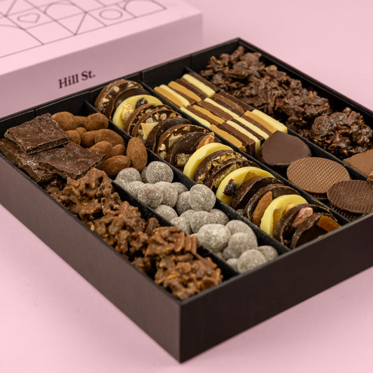 Hill St. Gourmet Selection Box 850g