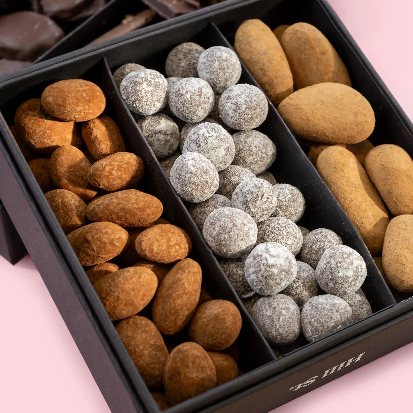 Hill St. Dragee Selection Box