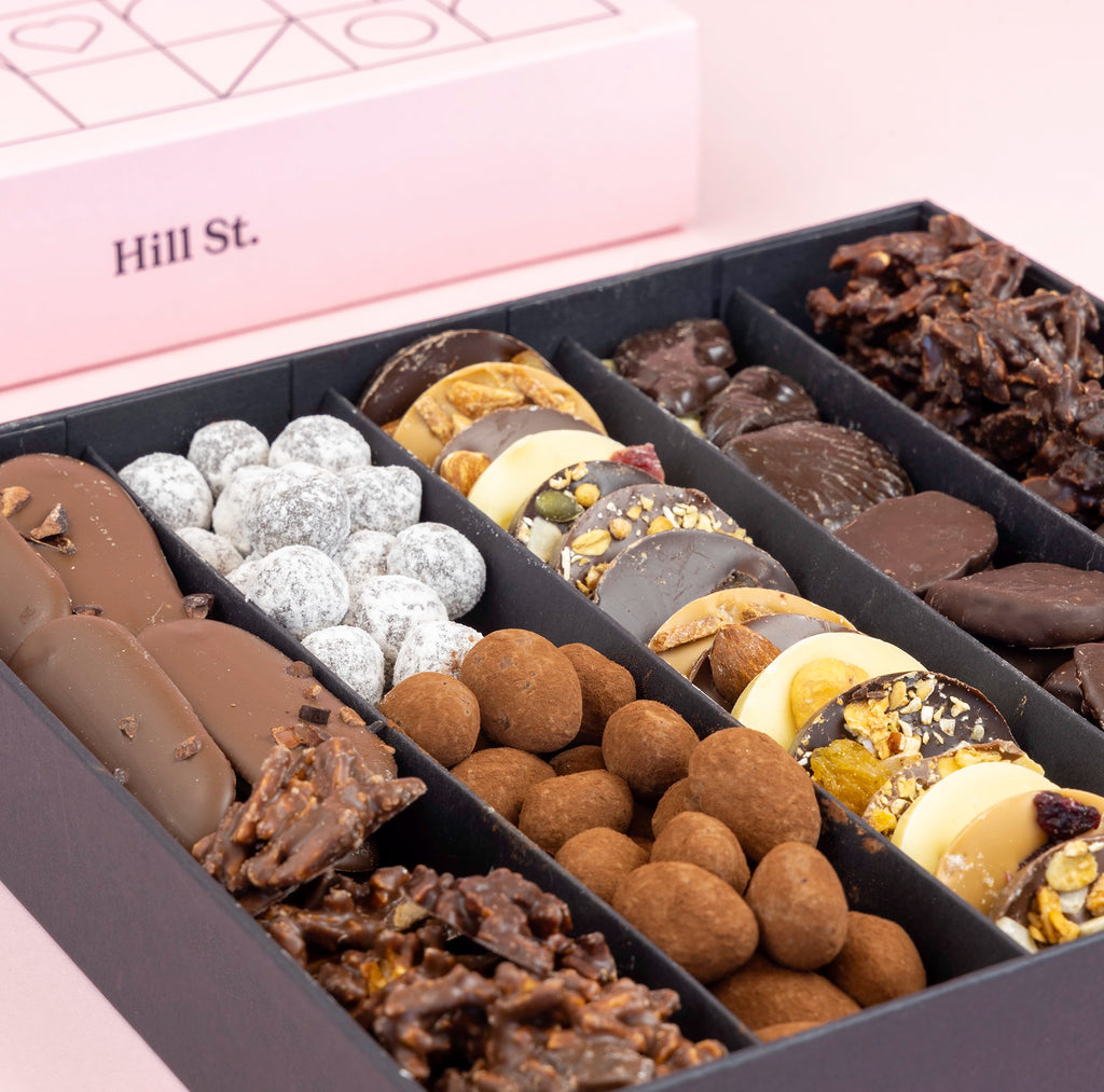 Hill St. Gourmet Selection Box 850g