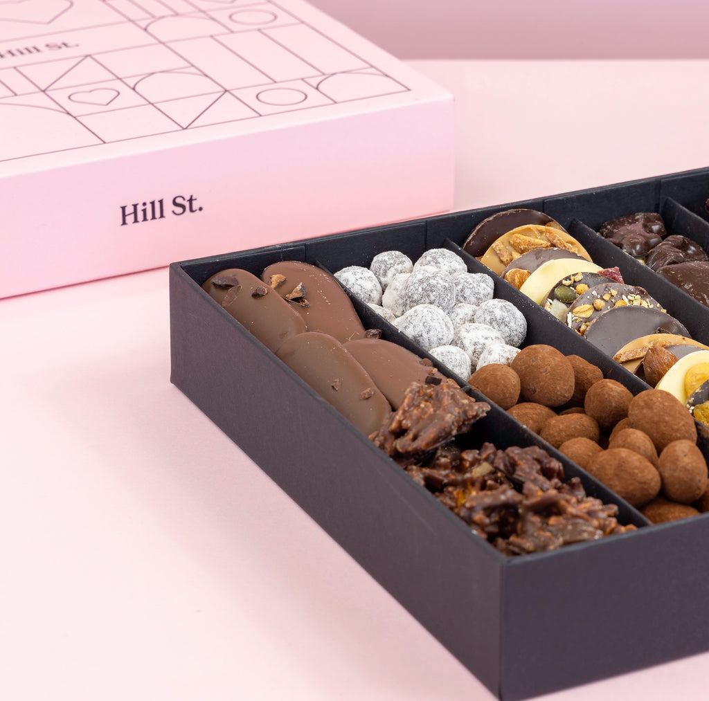 Hill St. Gourmet Selection Box 850g